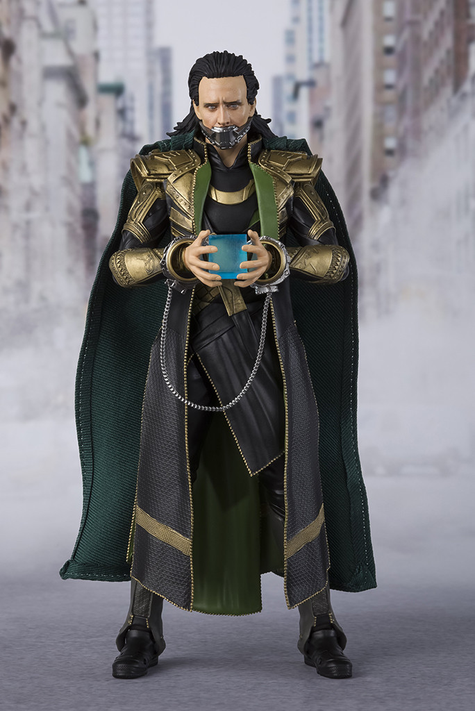  Avengers: Loki S.H.Figuarts (15 )