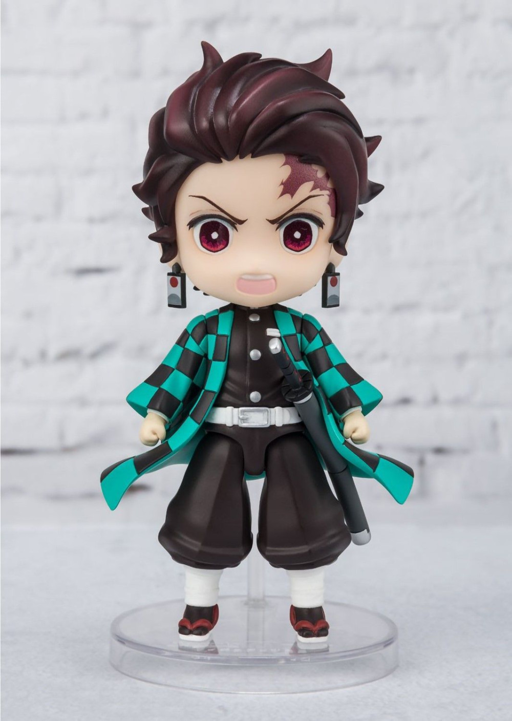 ������� Figuarts Mini Demon Slayer: Kimetsu no Yaiba � Tanjiro Kamado Water Breathing (9 ��)
