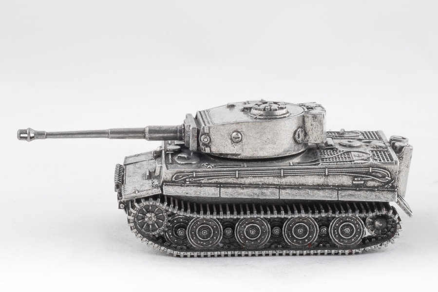 World of Tanks.   Tiger (1:72)