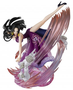  Figuarts ZERO: One Piece  Boa Hancock Paramount War