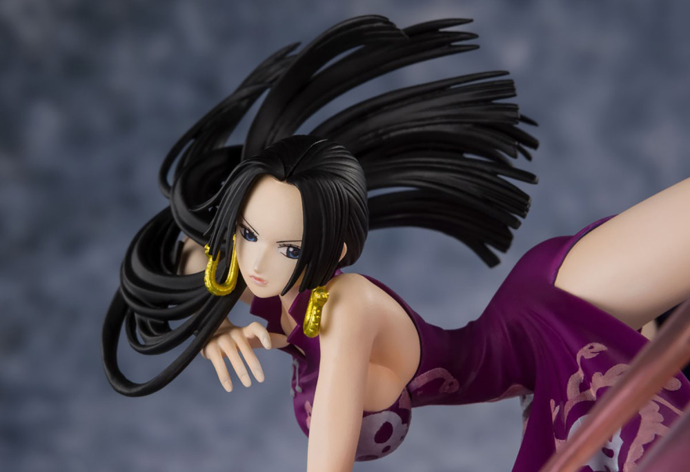  Figuarts ZERO: One Piece  Boa Hancock Paramount War