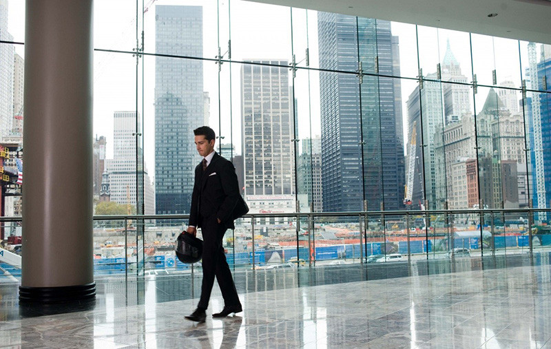  .    (Blu-ray + DVD)