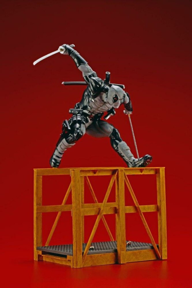 Фигурка Marvel: Super Deadpool X-Force Limited Edition Artfx (27,5 см)