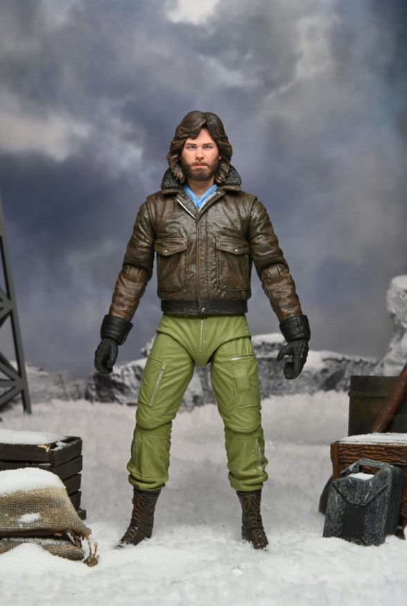  Ultimate: The Thing  MacReady Outpost 31 Scale Action Figure (18 )