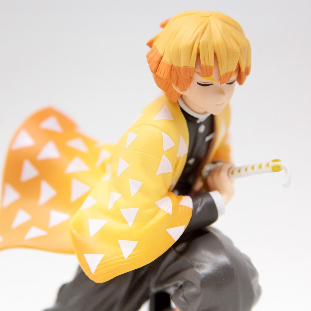 ������� Demon Slayer: Kimetsu no Yaiba � Zenitsu Agatsuma (16 ��)