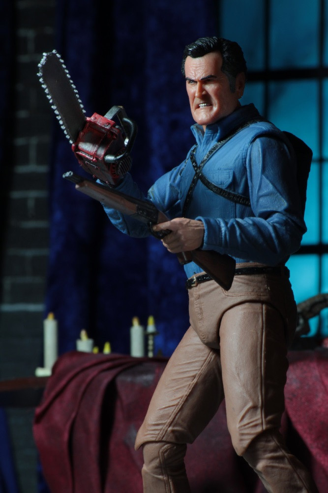  Ash Vs Evil Dead Ultimate: Ash (18 )