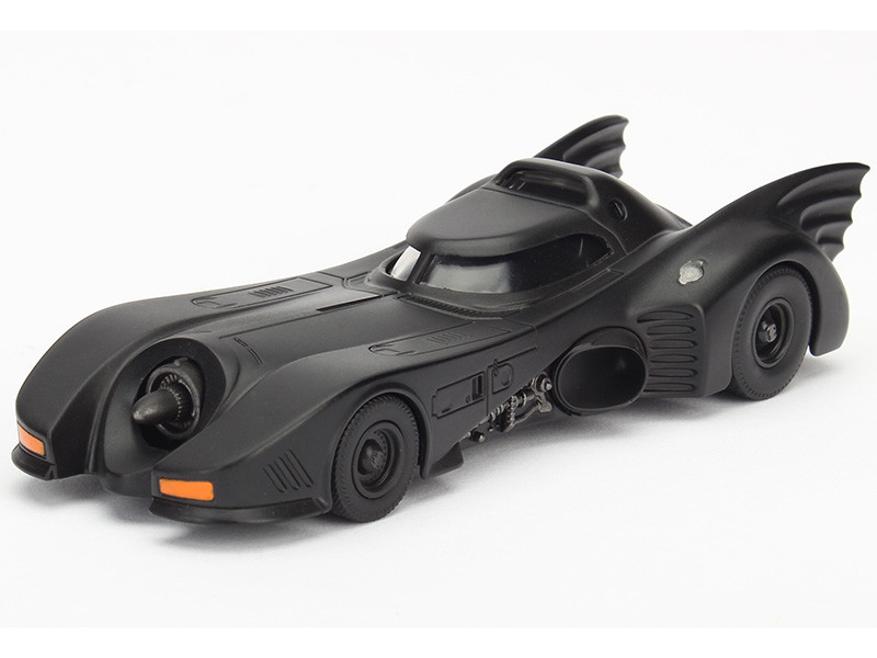Набор Batmobile 1989 Batmobile Free Rolling (1:32)