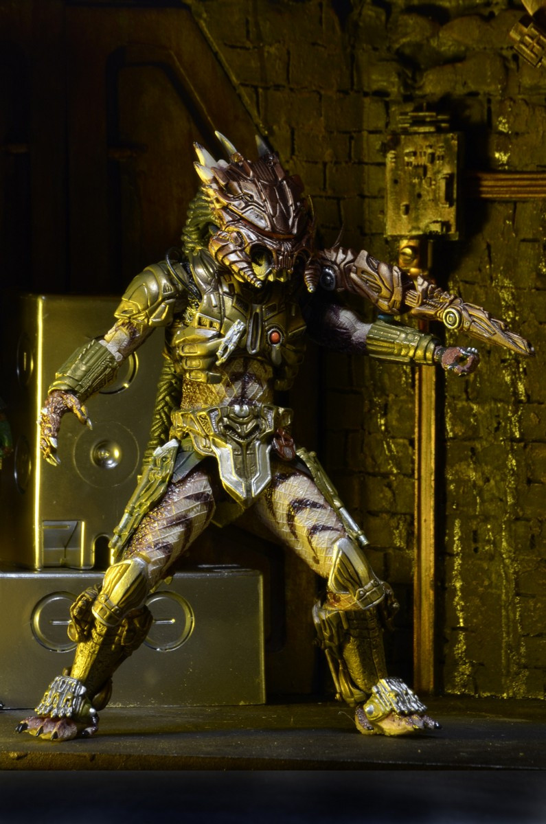  Predator: Series 16  Spiked Tail Predator (20 )