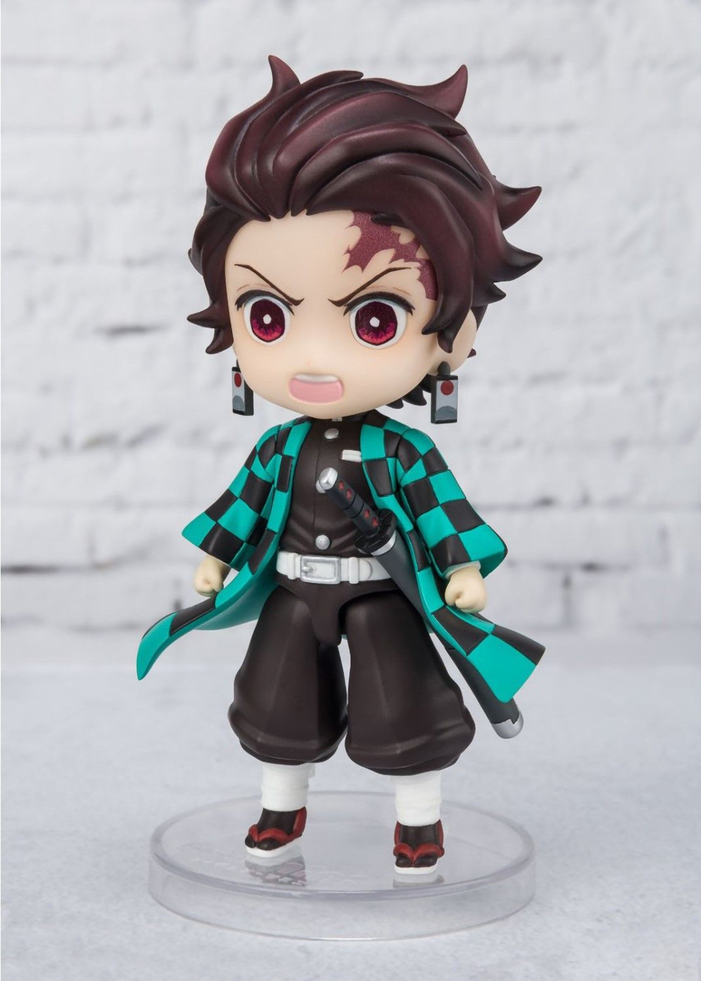 ������� Figuarts Mini Demon Slayer: Kimetsu no Yaiba � Tanjiro Kamado Water Breathing (9 ��)