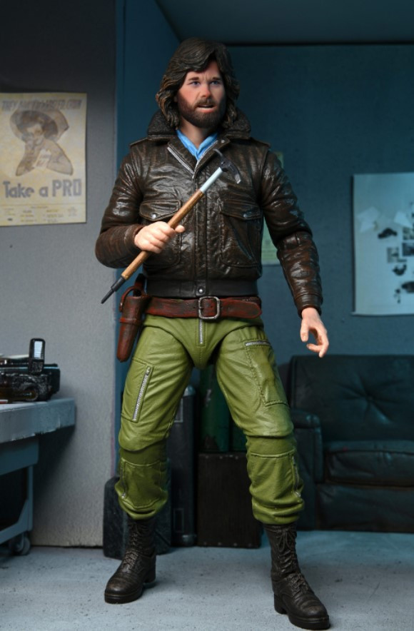  Ultimate: The Thing   MacReady V2 Station Survival Scale Action Figure (18 )
