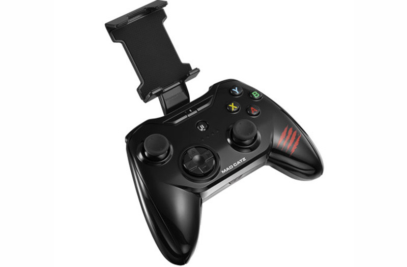    iPhone  iPad Mad Catz C.T.R.L.i Mobile Gamepad Gloss Black