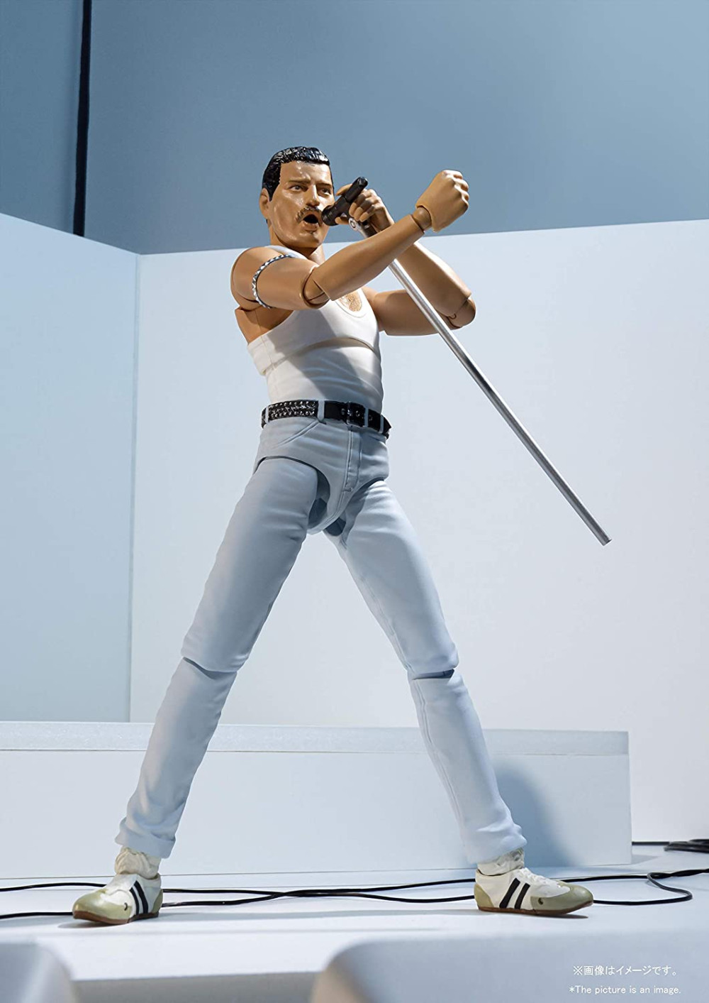 ������� Freddy Mercury: Live Aid Ver. S.H.Figuarts (15��)
