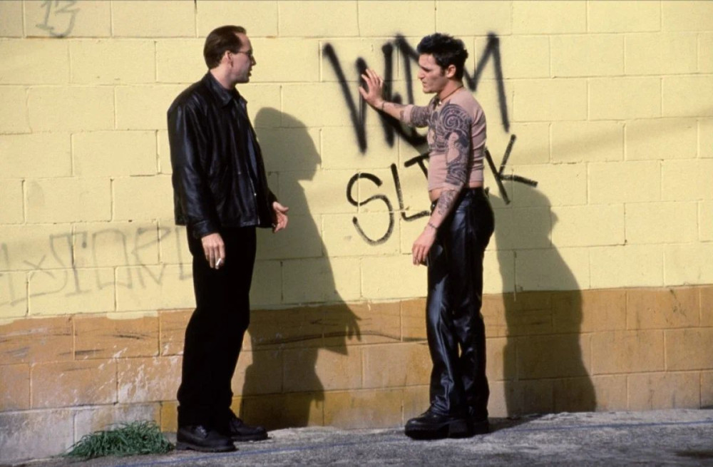 8 ����������� (DVD)