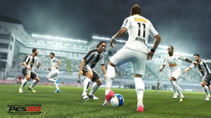 Pro Evolution Soccer 2013 [PSP]