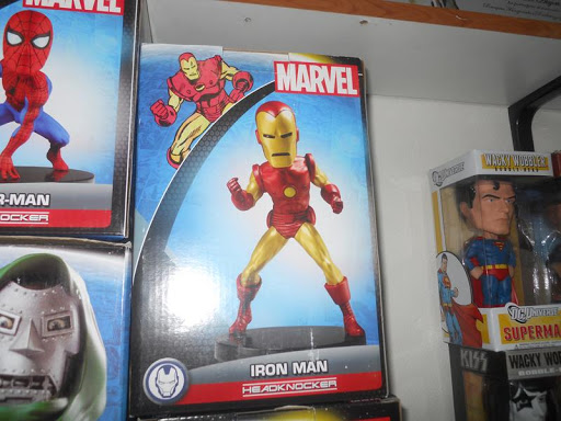 Фигурка Iron Man. Marvel Classic. Iron Man Head Knocker Extreme (20 см)