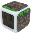 Часы-будильник Minecraft: Блок земли (пиксельные с подсветкой)