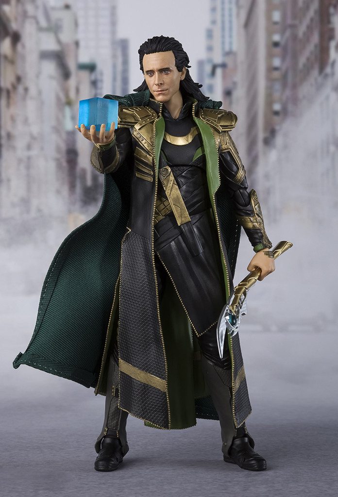  Avengers: Loki S.H.Figuarts (15 )