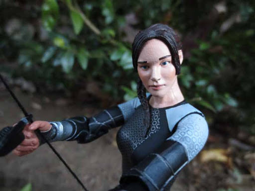  The Hunger Games: Catching Fire Series 1 Katniss (18 )