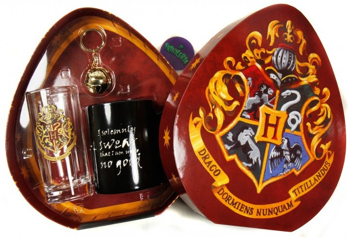 Подарочный набор Harry Potter: Hogwarts (кружка + стакан + брелок)