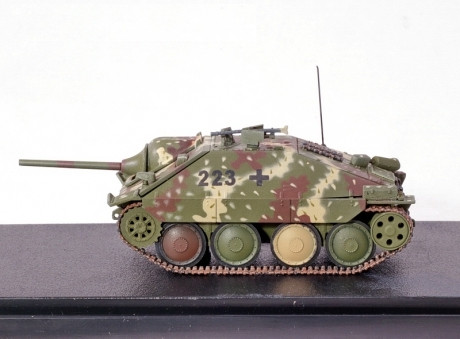  - Hetzer (MID PROD) H.Pz.Jg.Abt.741, Western Front, Sept. 1944 (1:72)