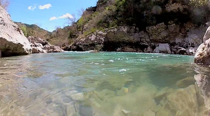   3D (Blu-ray 3D + 2D)