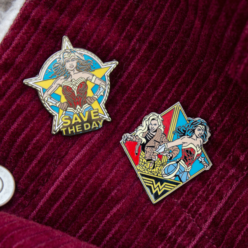   DC Wonder Woman 84 1.3 Pin Kings 2-Pack