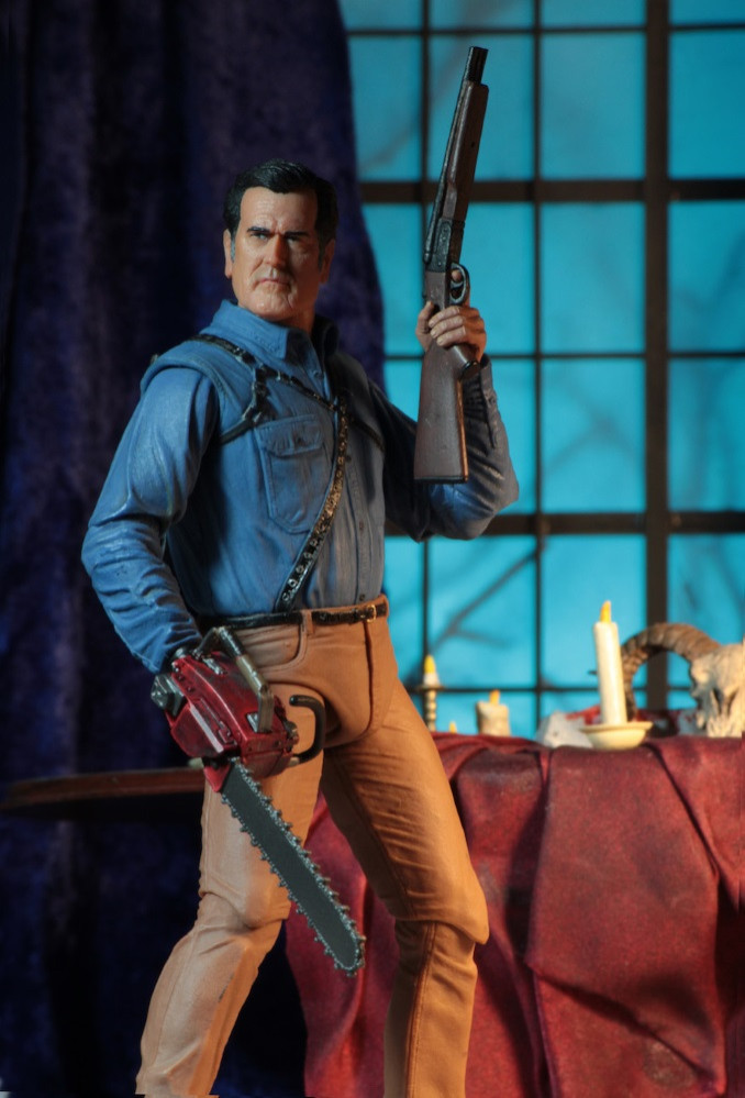  Ash Vs Evil Dead Ultimate: Ash (18 )