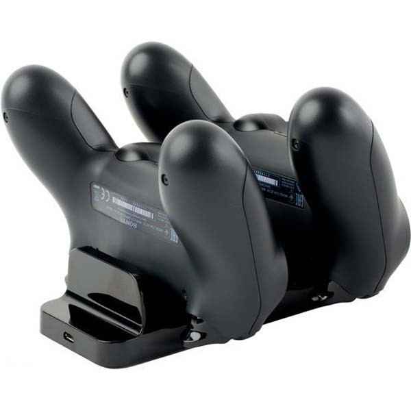 �������� ������� Gioteck DC-1 �� ��� �������� DualShock 4 ��� PS4
