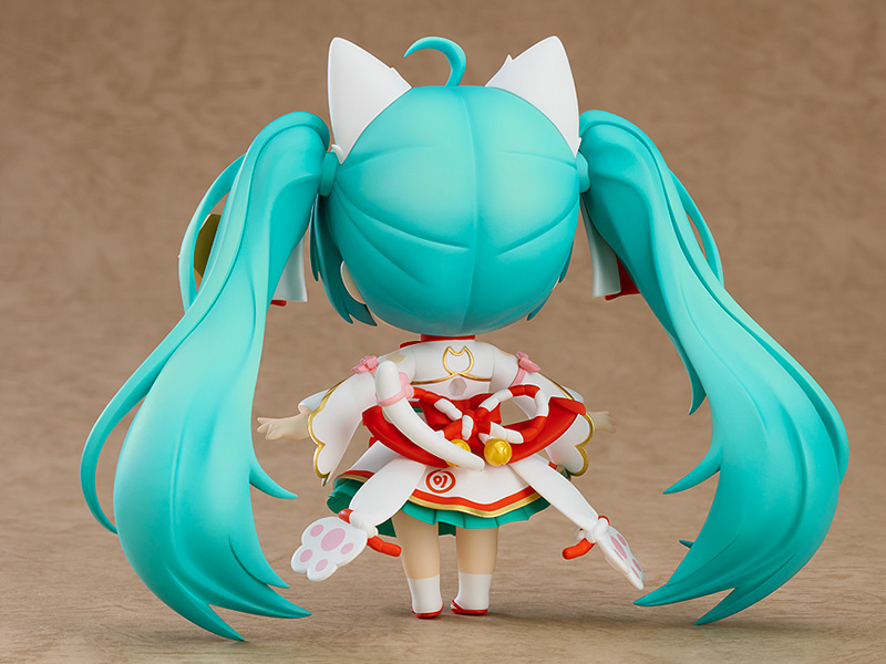  Nendoroid Hatsune Miku: Maneki Miku Ver. (10 )