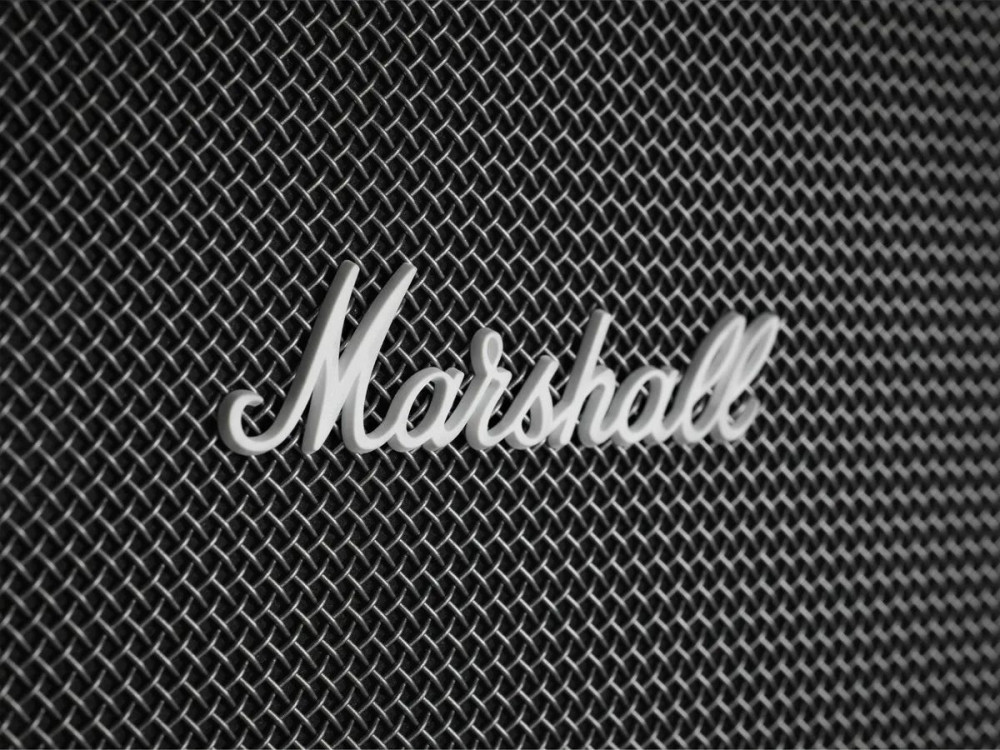  Marshall Kilburn II ()