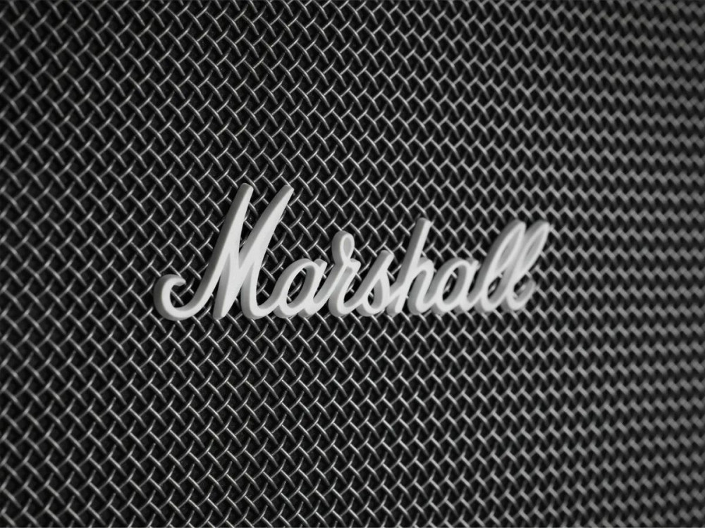   Marshall Kilburn II ()