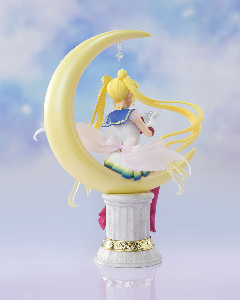 ������� Figuarts ZERO: Pretty Guardian Sailor Moon � Eternal Super Sailor Moon Bright Moon & Legendary Silver Crystal (19 ��)