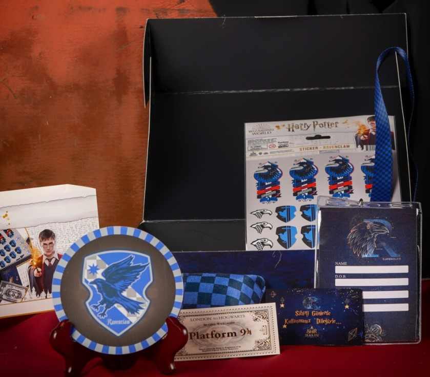   Harry Potter: Ravenclaw Gift Box