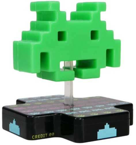 ������� TOTAKU Collection: Space Invaders � Alien (10 ��)