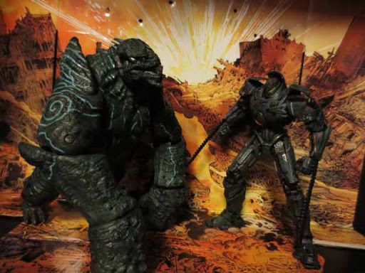  Pacific Rim Series 2 Leatherback Kaiju (18 )