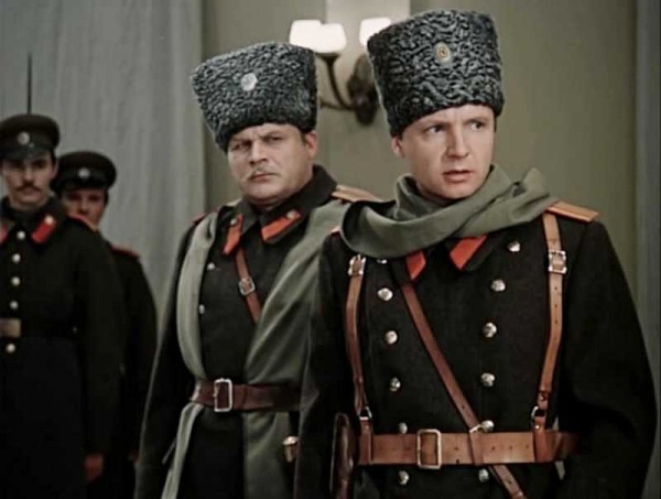 Дни Турбиных (региональное издание) (2 DVD)