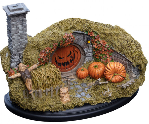 Статуэтка The Hobbit An Unexpected Journey: Hobbit Hole – 16 Hill Lane Halloween Edition