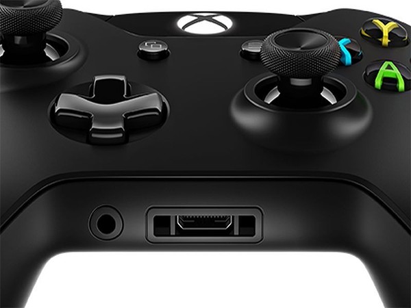 Беспроводной геймпад для Xbox One с разъемом 3,5 мм (черный)