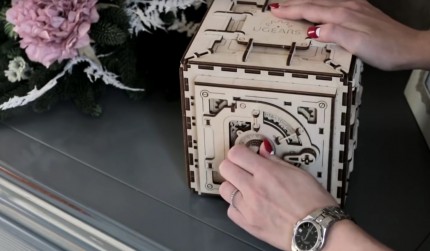 ����������� 3D-���� Ugears. ����