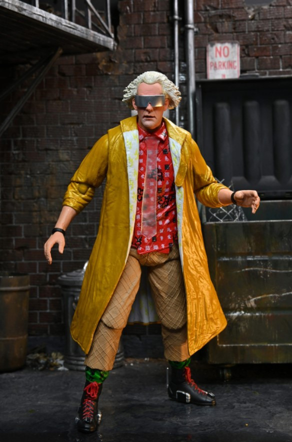  Ultimate: Back To The Future  Doc Brown 2015 Scale Action Figure (18 )