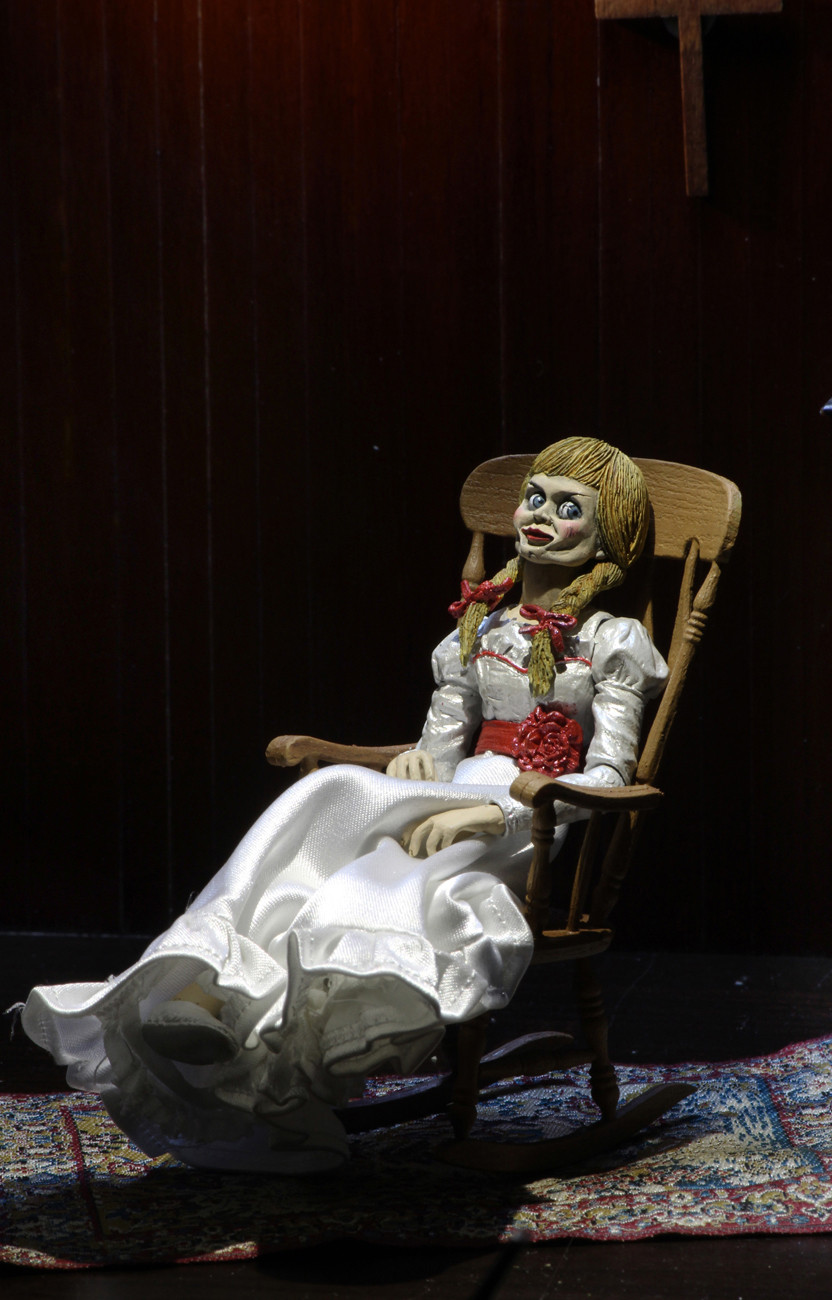  NECA Scale Action Figure: The Conjuring Universe  Annabelle Ultimate (17 )