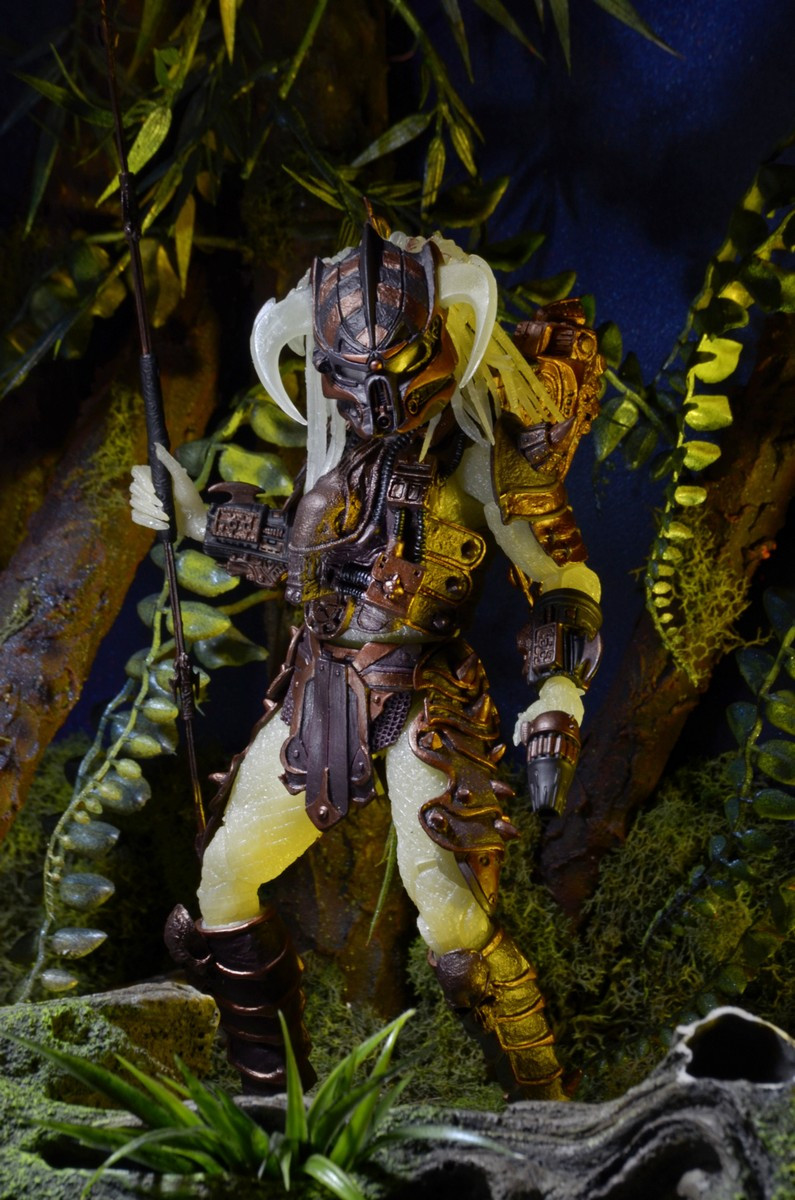  Predator: Series 16  Stalker Glow in the Dark (20 )