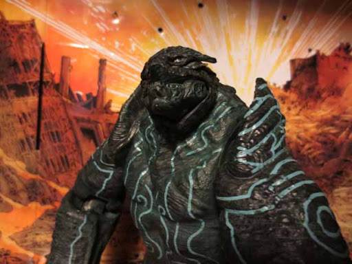  Pacific Rim Series 2 Leatherback Kaiju (18 )