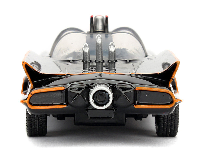 ����� Batmobile 1966 Classic Batmobile Free Rolling (1:32)