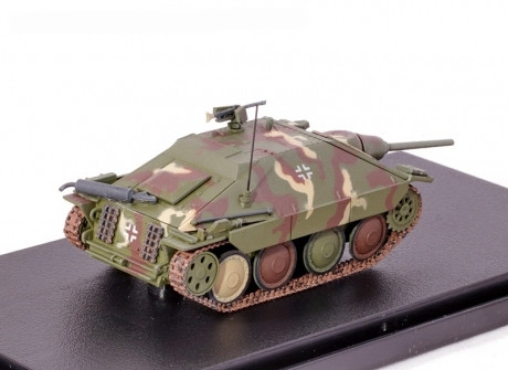  - Hetzer (STARR) Kampfgruppe Milowitz. Prague. April 1945 (1:72)