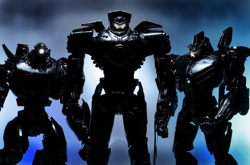 ����� ������� Pacific Rim. SDCC 2014 � Gypsy, Striker, Typhoon. 3 Pc Box Set (18 ��)