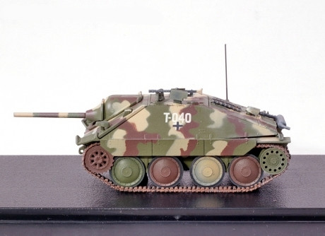  - Hetzer (MID PROD) 2.Hungarian PD, Balaton, march 1945 (1:72)