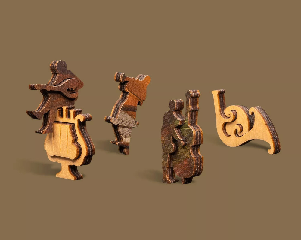 Wooden Puzzles:  (   )