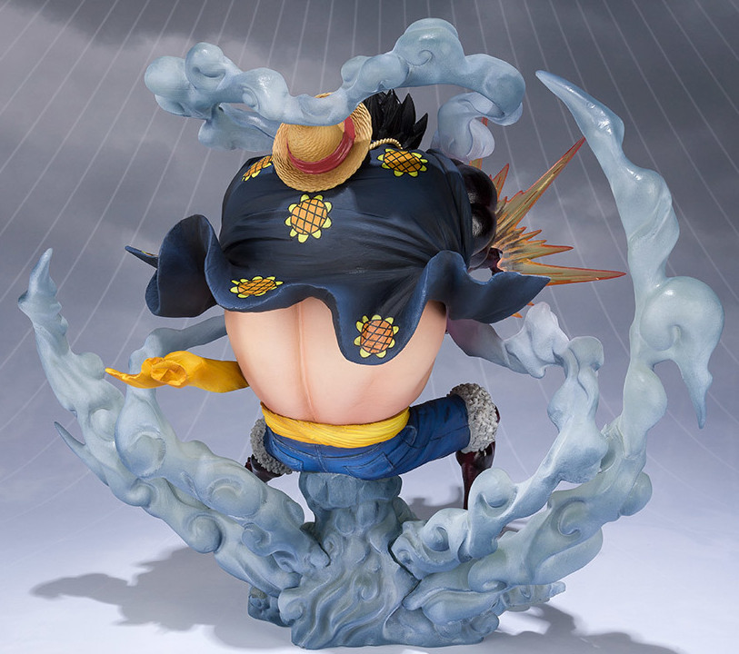  One Piece: Monkey D. Luffy Gear 4 Leo Bazooka (18 )