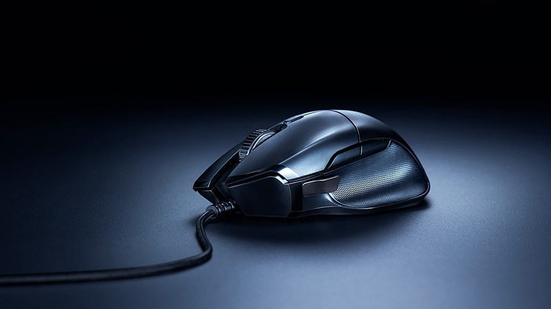  Razer Basilisk Essential     PC